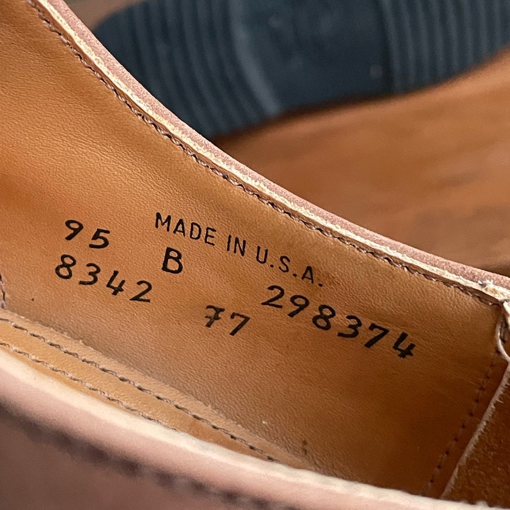 Vintage Cole Haan Cap Toe Oxford Shoes Made in USA Vibram Gumlite Nubuck Tan 9.5 - Picture 9 of 10